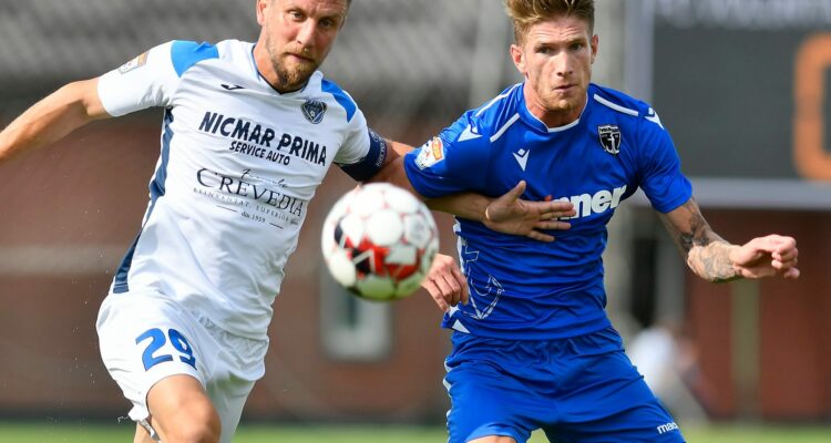 &Upsilon;&pi;έ&gamma;&rho;&alpha;&psi;&epsilon; &sigma;&tau;&eta;&nu; Έ&nu;&omega;&sigma;&eta; &omicron; &Mu;ά&rho;&kappa;&omicron; &Sigma;&iota;&mu;&omicron;&nu;ό&phi;&sigma;&kappa;&iota;