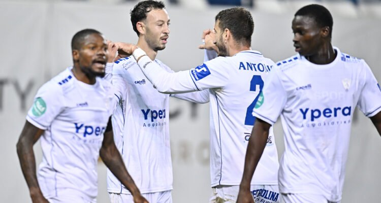 Τα «περιστέρια» έκαναν νέο… πέταγμα παραμονής