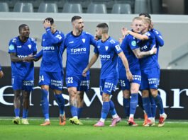 Δήλωση επιβίωσης και αυτοπεποίθησης από τα «περιστέρια»