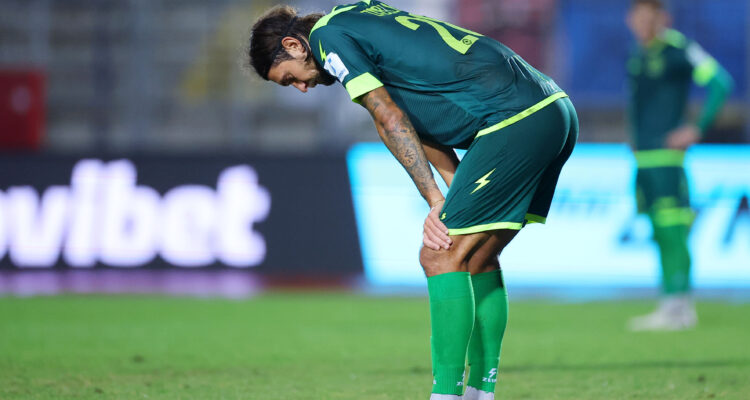 Σύνθημα ανασύνταξης στον Ακρίτα