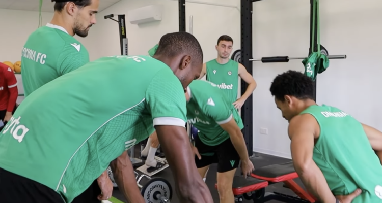 Ομόνοια: Βίντεο από το… γυμναστήριο!