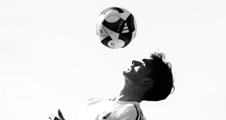 &Sigma;&tau;&alpha; &laquo;&pi;&rho;ά&sigma;&iota;&nu;&alpha;&raquo; &omicron; &Nu;&tau;ά&beta;&iota;&nu;&tau; &Lambda;έ&lambda;&epsilon;