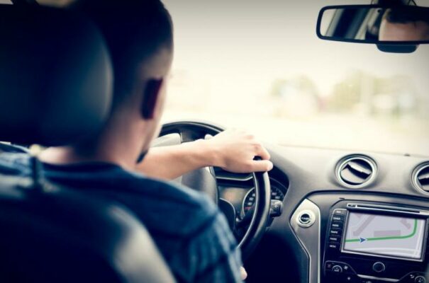 odigos timoni autokinito 1 605x400 iFdCkL