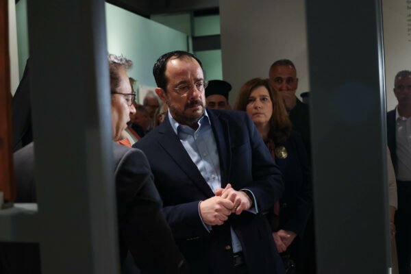 preznik 1 600x400 C7AjCe