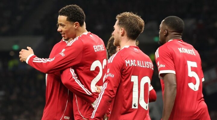 &Alpha;&nu;έ&beta;&eta;&kappa;&epsilon; &tau;έ&tau;&alpha;&rho;&tau;&eta; &eta; &Lambda;ί&beta;&epsilon;&rho;&pi;&omicron;&upsilon;&lambda;