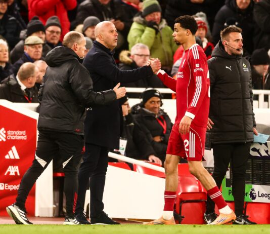 Ανησυχία στη Λίβερπουλ για τον Εκιτικέ