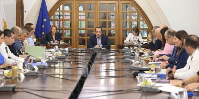 cyprus ypourgiko symvoulio1 700x350 DjOAku