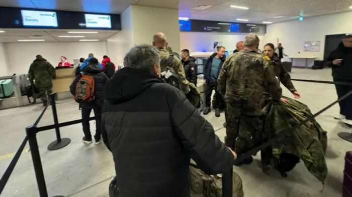 germanoi stratiotikoi bild 700x393 sknijL