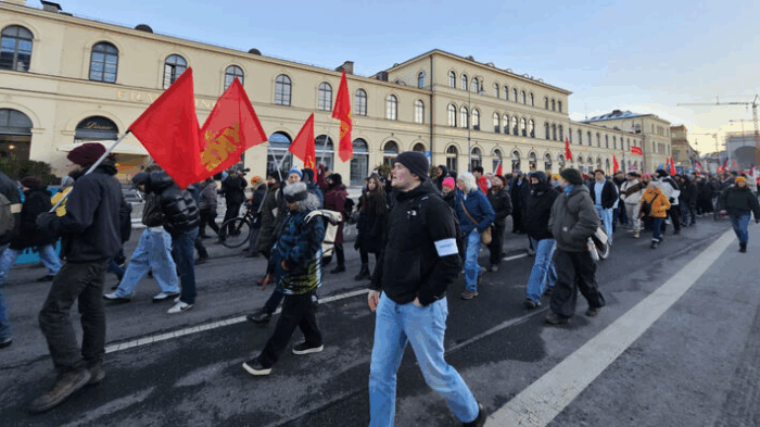 image 116 700x393 otsJS2