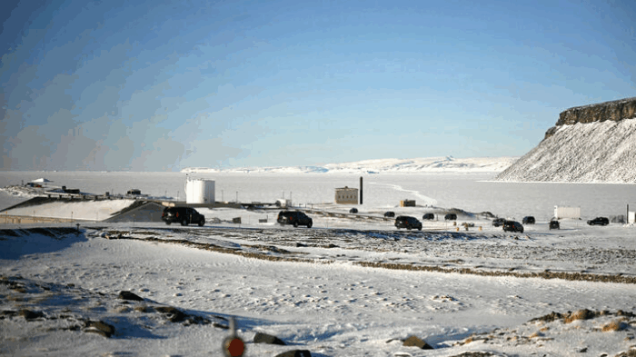 image 241 700x393 myz1pC