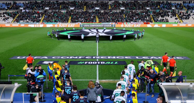 &Omicron;&mu;ό&nu;&omicron;&iota;&alpha;: &Mu;&epsilon; &Epsilon;&beta;ά&nu;&tau;&rho;&omicron; &eta; &alpha;&pi;&omicron;&sigma;&tau;&omicron;&lambda;ή &kappa;ό&nu;&tau;&rho;&alpha; &sigma;&tau;&eta;&nu; &Rho;&iota;έ&kappa;&alpha;