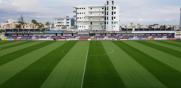 Έ&tau;&sigma;&iota; &pi;&alpha;&rho;&alpha;&tau;ά&sigma;&sigma;&omicron;&nu;&tau;&alpha;&iota; &Kappa;&rho;&alpha;&sigma;ά&beta;&alpha; &Epsilon;&Nu;&Upsilon; &kappa;&alpha;&iota; &Alpha;&Epsilon;&Lambda;