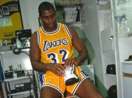 Σαν σήμερα: Ο «Μαγικός» Τζόνσον ξανά στο παρκέ (βίντεο)