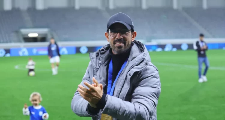 &Sigma;&upsilon;&nu;&epsilon;&chi;ί&zeta;&epsilon;&iota;&hellip;