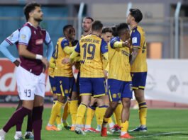 Παραμένει ζωντανή για εξάδα!