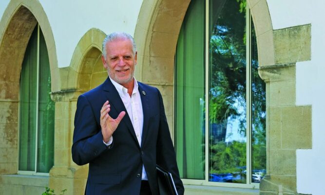 b b07 sizopoulos kentriki1 667x400