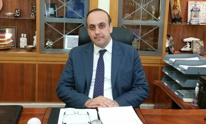 b faidonos12 ID 959510 1 667x400