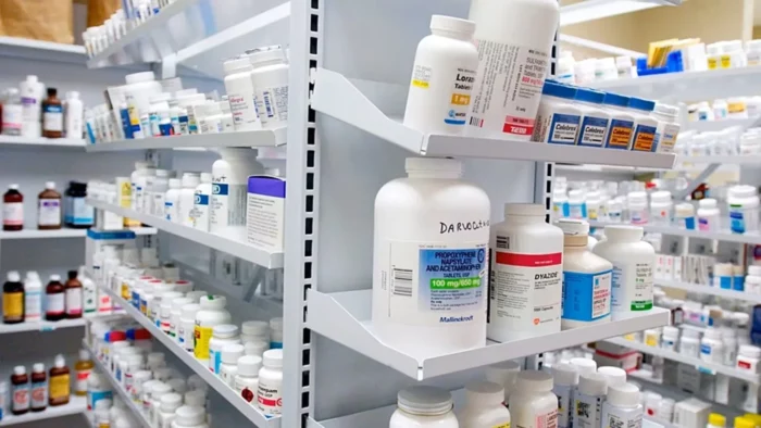 farmaka 1 1536x8641 1 700x394 rd5iz4