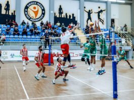 Σερβίς για το καρέ στο Βόλεϊ Ανδρών