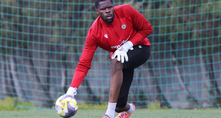 &Phi;&omicron;&upsilon;&lambda; &omicron;&iota; &mu;&eta;&chi;&alpha;&nu;έ&sigmaf; &sigma;&tau;&eta;&nu; &Omicron;&mu;ό&nu;&omicron;&iota;&alpha; (&phi;&omega;&tau;&omicron;)