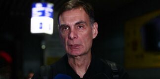 Μπαρτζώκας: «Ερωτηματικό ο Βεζένκοφ, θα το πάμε μέρα με τη μέρα – Δεν εμπνέει ανησυχία η κατάσταση του Γουόκαπ»