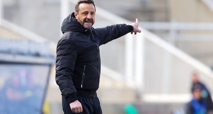 &Mu;ά&nu;&tau;&zeta;&iota;&omicron;&sigmaf;: