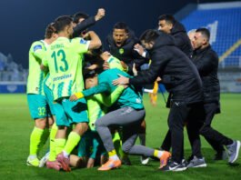 Η ΑΕΚ μένει πλέον… εντός