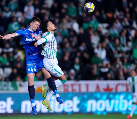 Φωτορεπορτάζ… ημιχρόνου από το ντέρμπι κορυφής