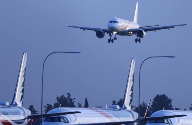 aerodromiolarnakas 2 613x400 DD9ggq