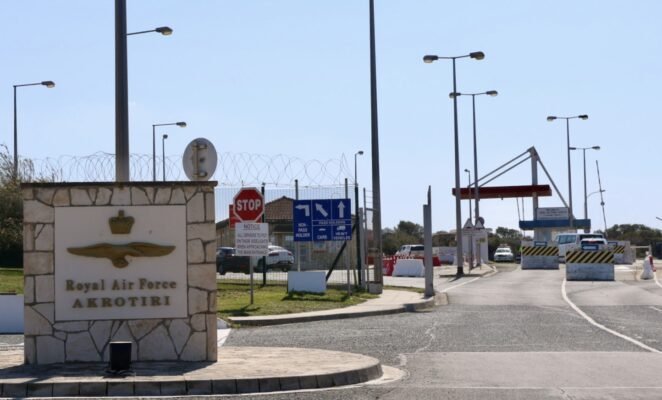 akrotiri 1 662x400 DZBDJH