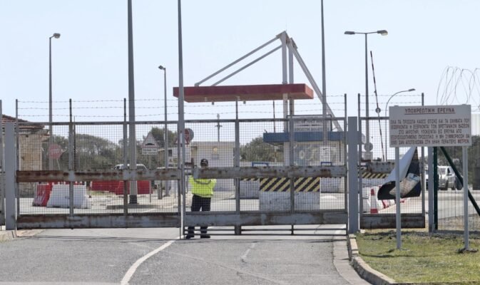 akrotiri 5 673x400 0vqRMv