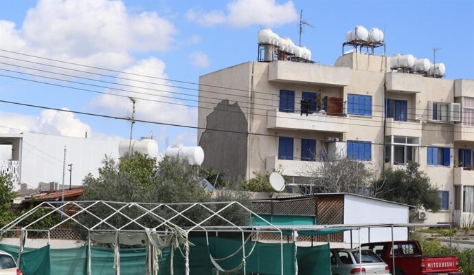 prosfigiki sinikismi polikatikies 1 1 scaled ID 17150041 690x400 tkSRjE