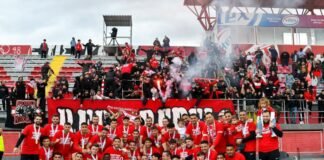 Β’ Κατηγορία: Απονομή τίτλου στη Νέα Σαλαμίνα