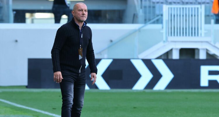 &Kappa;&alpha;&iota;&rho;ό&sigmaf; &gamma;&iota;&alpha; &nu;ί&kappa;&eta; &lambda;έ&nu;&epsilon; &sigma;&tau;&omicron;&nu; &Epsilon;&theta;&nu;&iota;&kappa;ό