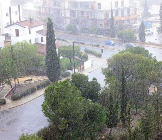 Κίτρινη προειδοποίηση: Έρχεται το χαμηλό «ERMINIO» με ισχυρές βροχές και καταιγίδες