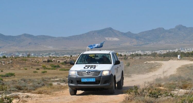 on patrol west ao sector 2 unficyp 1 QI3gBf