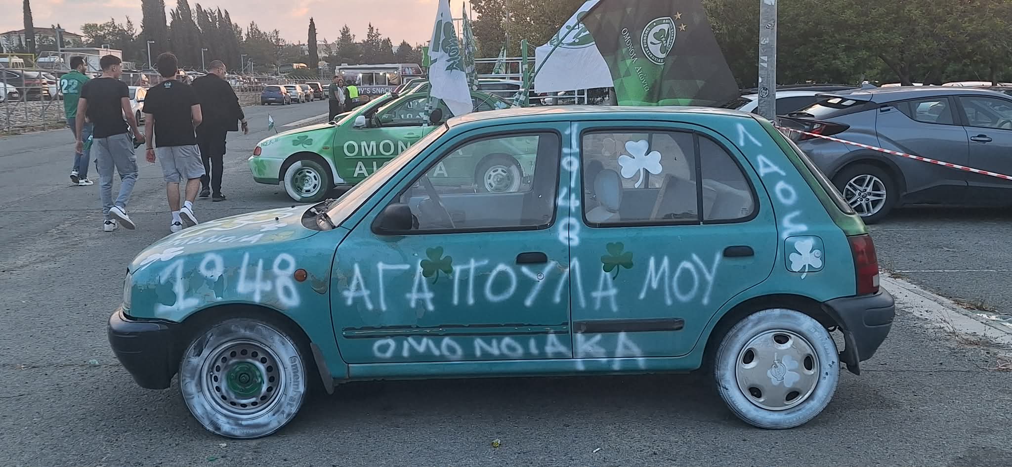 Σε... παράταξη τα ''πράσινα'' αυτοκίνητα (Φώτος) 3 TOL5012 1