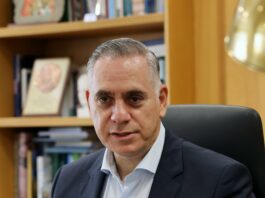 Το ΔΗΚΟ παραδέχεται συνεργασία ακόμη και με το ΕΛΑΜ – «Δεν αποκλείουμε κανέναν»