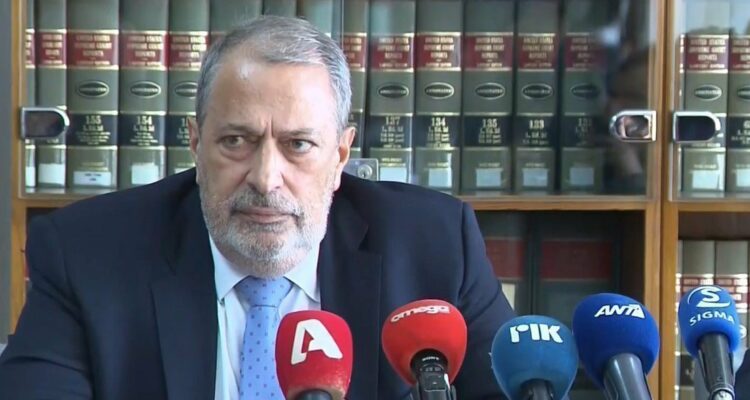 savvidis1 EXnq5Q
