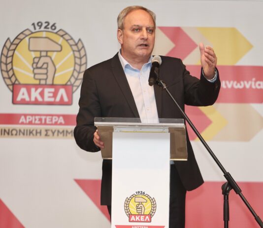 Έντονος ο Στ. Στεφάνου: Έλεος κύριε Μιχαηλίδη, μην επιμένετε να ρίχνετε την πολιτική ζωή του τόπου στον βούρκο