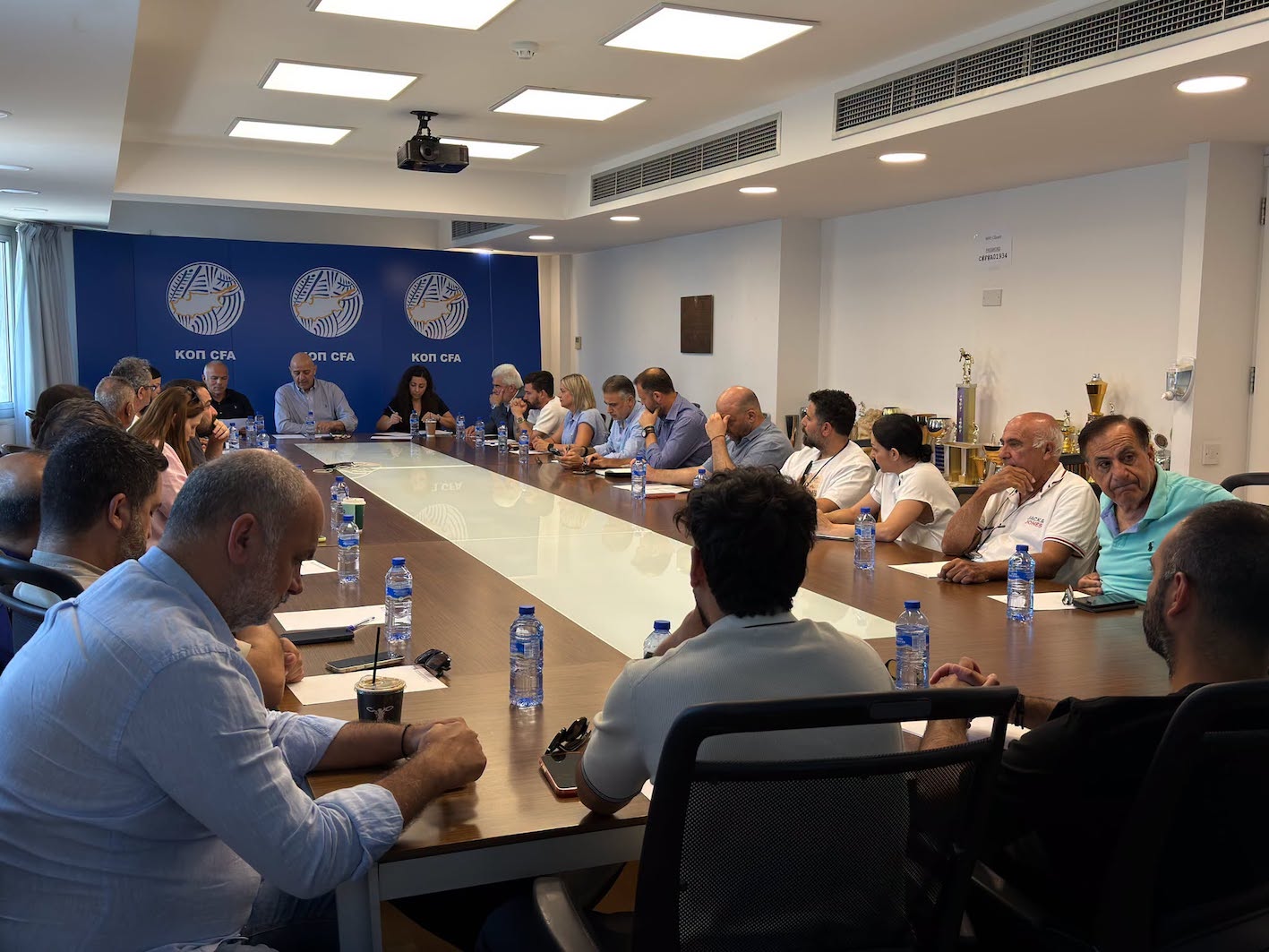 Ευρεία σύσκεψη για το γυναικείο ποδόσφαιρο Ευρεία σύσκεψη για το γυναικείο ποδόσφαιρο