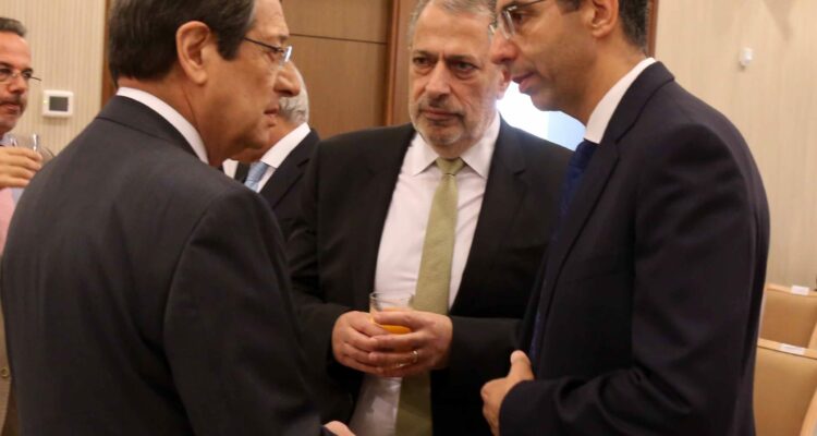 &laquo;&Nu;&alpha; &pi;&alpha;&rho;&alpha;&iota;&tau;&eta;&theta;&omicron;ύ&nu; &epsilon;&delta;ώ &kappa;&alpha;&iota; &tau;ώ&rho;&alpha; &Gamma;&epsilon;&nu;&iota;&kappa;ό&sigmaf; &kappa;&alpha;&iota; &Beta;&omicron;&eta;&theta;ό&sigmaf; &Gamma;&epsilon;&nu;. &Epsilon;&iota;&sigma;&alpha;&gamma;&gamma;&epsilon;&lambda;έ&alpha;&sigmaf;&raquo;