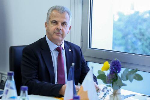 fitiris 1 bYsfNU
