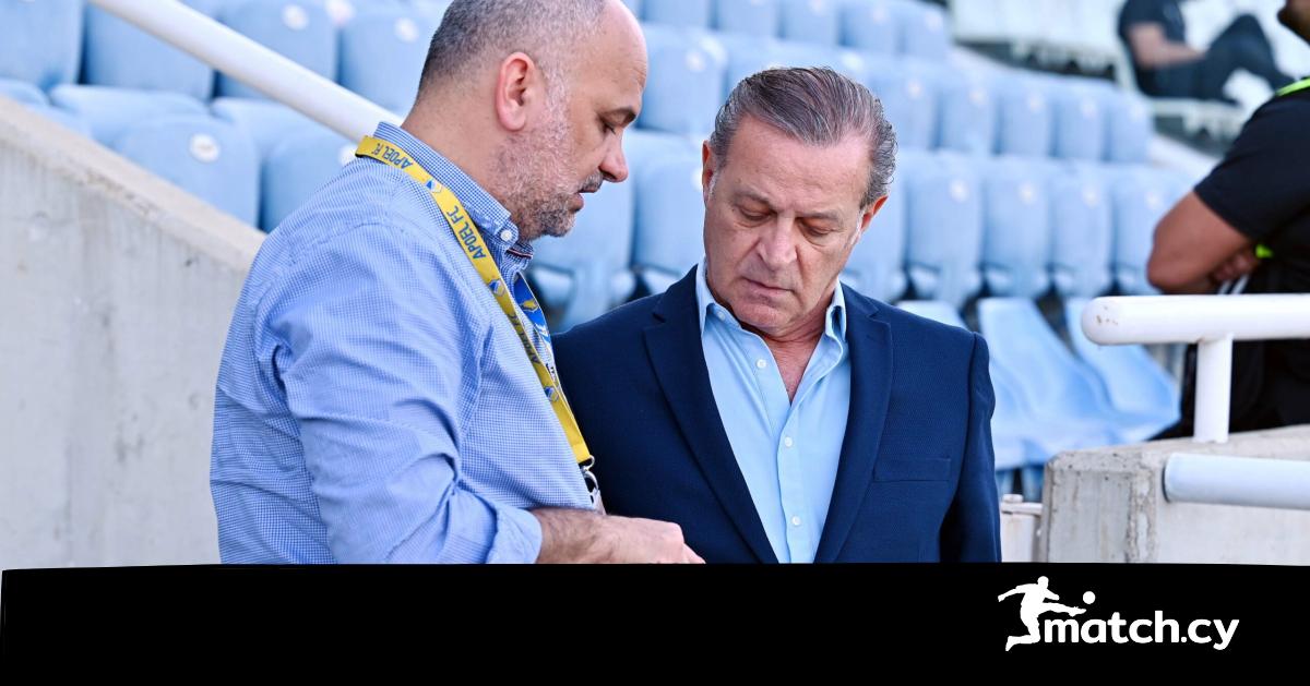 Κρέμονται όλοι από τα χείλη του Πρόδρομου Πετρίδη