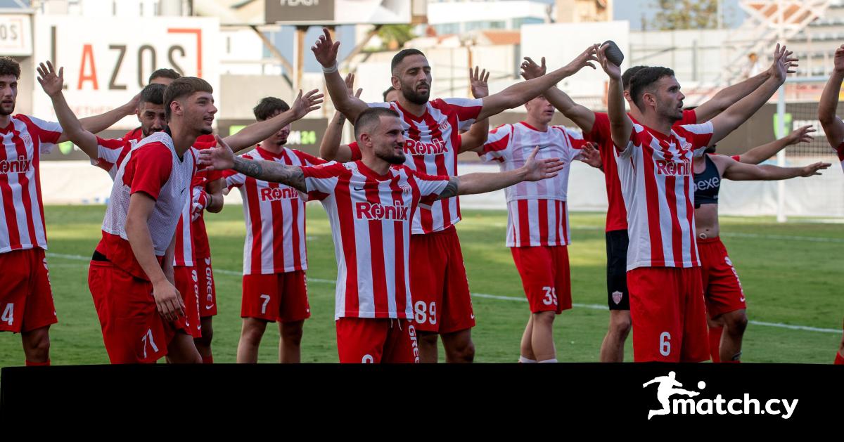 Συνεχίζει τη νικηφόρα πορεία της η Νέα Σαλαμίνα Συνεχίζει τη νικηφόρα πορεία της η Νέα Σαλαμίνα