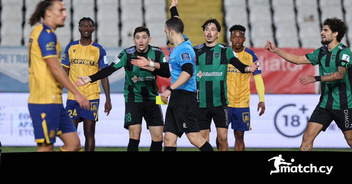 Ψυχωμένος Ολυμπιακός με εννέα παίκτες ανάγκασε την ΑΕΛ σε ισοπαλία