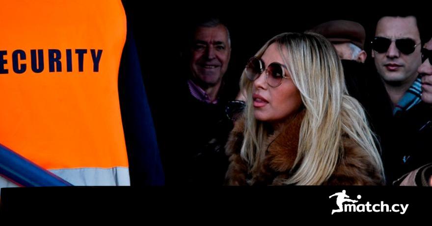 “Έφυγε” η Γωγώ Μαστροκώστα – Θρήνος για Δέλλα “Έφυγε” η Γωγώ Μαστροκώστα – Θρήνος για Δέλλα